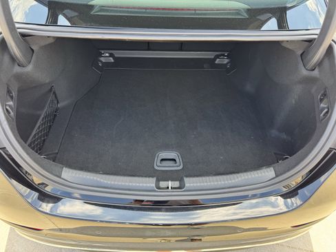 Used 2024 Mercedes-Benz C 300 Sedan image 32