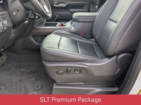 Certified 2025 GMC Sierra 2500 SLT w/ SLT Premium Package AWD/4WD image 13