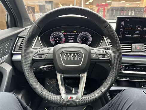 Certified 2025 Audi Q5 2.0T Premium Plus w/ Premium Plus Package image 14