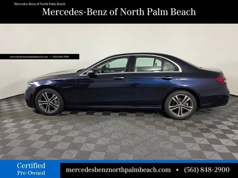 Used 2023 Mercedes-Benz E 350 4MATIC Sedan image 4