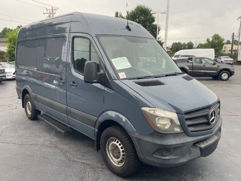 Used 2018 Mercedes-Benz Sprinter 2500 image 8