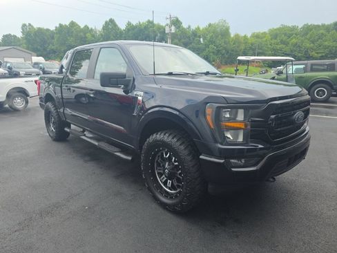 Used 2023 Ford F150 XLT w/ Trailer Tow Package AWD/4WD image 4