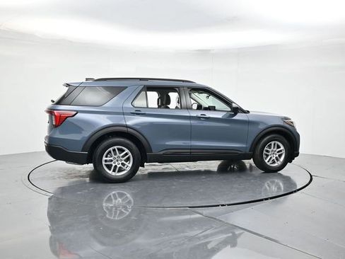 New 2026 Ford Explorer Active w/ Active Comfort Package RWD image 3