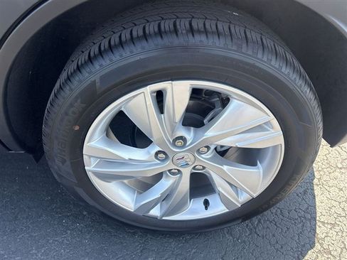 Certified 2025 Buick Encore GX Preferred FWD image 31