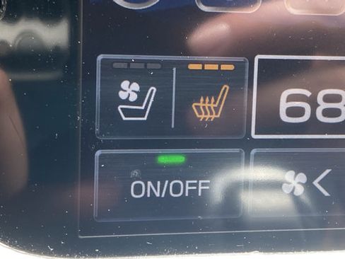 Used 2023 Subaru Outback Touring AWD/4WD image 20