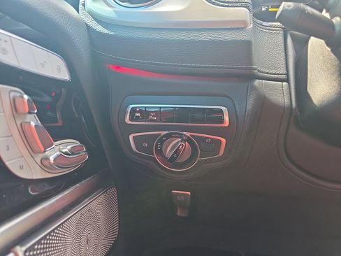 Used 2021 Mercedes-Benz G 550 image 16