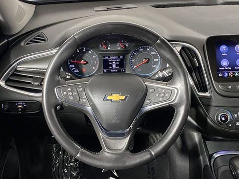 Certified 2021 Chevrolet Malibu LT w/ Leather Package image 16