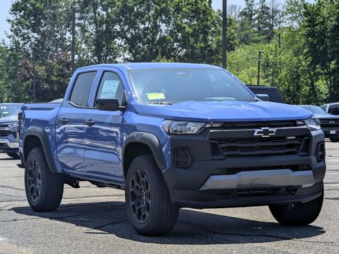 New 2026 Chevrolet Colorado Trail Boss AWD/4WD image 1