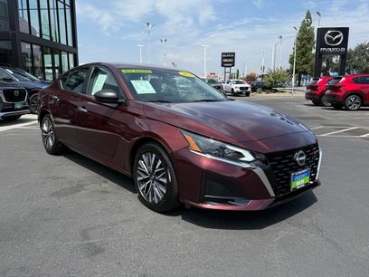 Used 2024 Nissan Altima 2.5 SV