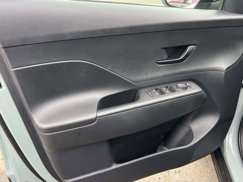 Certified 2024 Hyundai Kona SEL w/ Convenience Package image 17