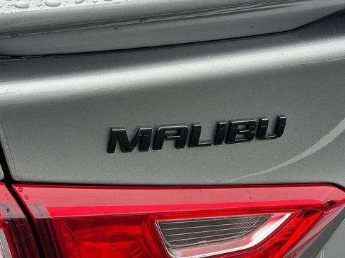 Used 2025 Chevrolet Malibu RS FWD image 13