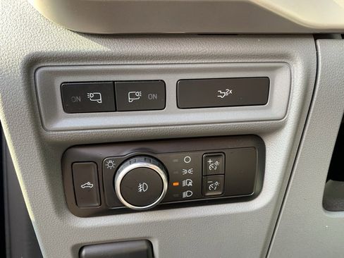 Used 2023 Ford F150 XLT w/ Equipment Group 302A High image 19