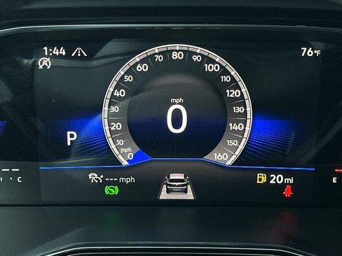 Used 2023 Volkswagen Jetta SE w/ Panoramic Sunroof Package FWD image 24