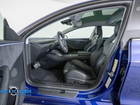 Used 2024 Tesla Model 3 Performance AWD/4WD image 11