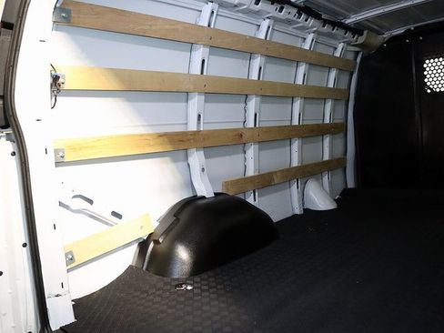 Used 2024 GMC Savana 2500 w/ Driver Convenience Package image 23