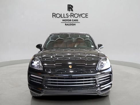 Used 2019 Porsche Cayenne image 2