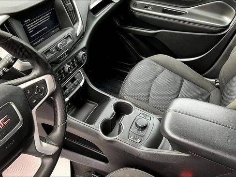 Used 2023 GMC Terrain SLE w/ Driver Convenience Package FWD image 18