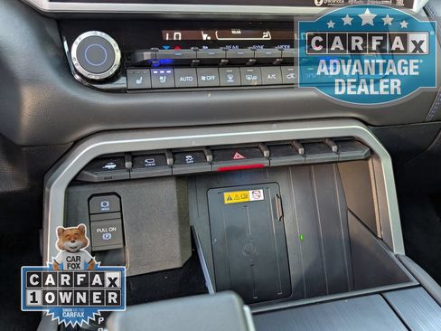 Used 2024 Toyota Sequoia Platinum AWD/4WD image 8
