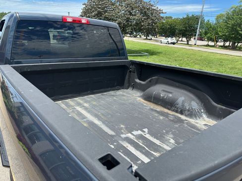 Used 2025 RAM 2500 Big Horn AWD/4WD image 15