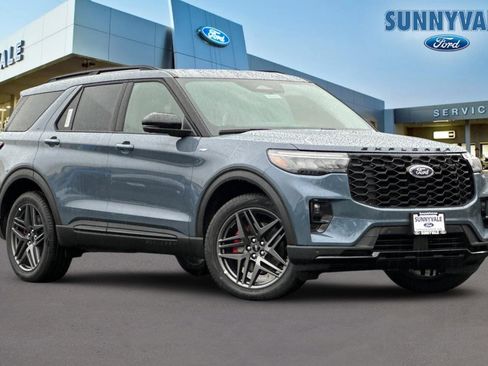 New 2026 Ford Explorer ST-Line w/ ST-Line Street Pack AWD/4WD image 8