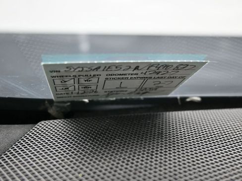 Used 2022 Tesla Model S image 8