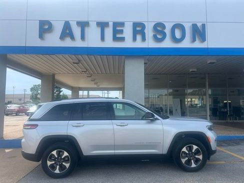 Used 2024 Jeep Grand Cherokee Limited 4xe AWD/4WD image 1