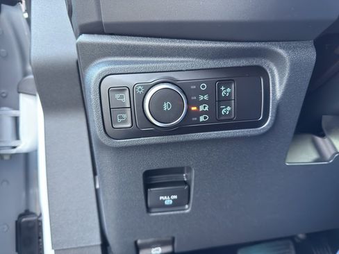 New 2025 Ford Bronco Outer Banks w/ Sasquatch Package image 13