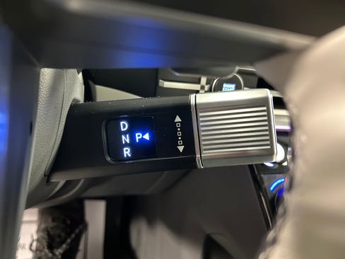 Used 2025 Hyundai Santa Fe Calligraphy image 18