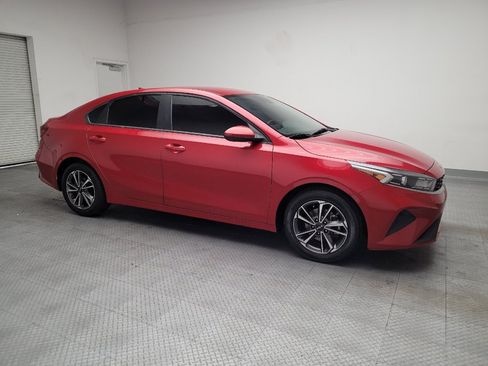 Used 2022 Kia Forte LXS FWD image 11