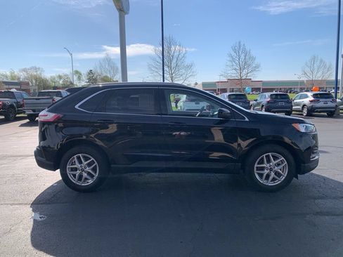 Used 2022 Ford Edge SEL w/ Convenience Package AWD/4WD image 2