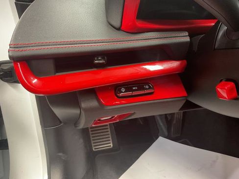 Used 2023 Chevrolet Corvette 2dr Stingray Cpe w/ Z51 Performance Package image 11