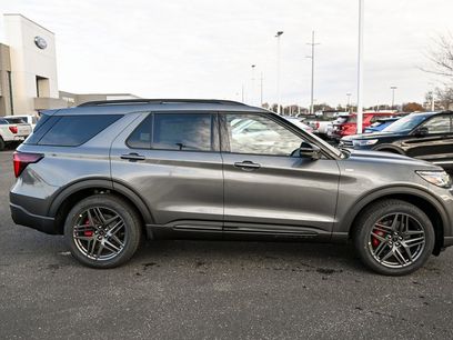 New 2026 Ford Explorer ST-Line w/ ST-Line Street Pack