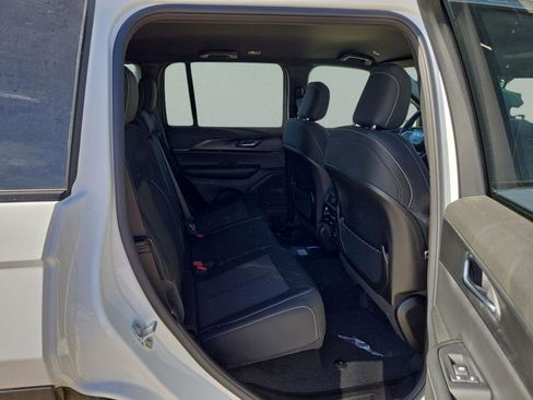 New 2025 Jeep Grand Cherokee Laredo w/ MOPAR Finishing Package RWD image 27