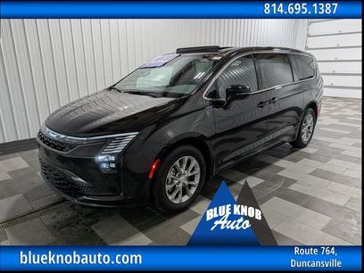 Used 2027 Chrysler Pacifica Limited