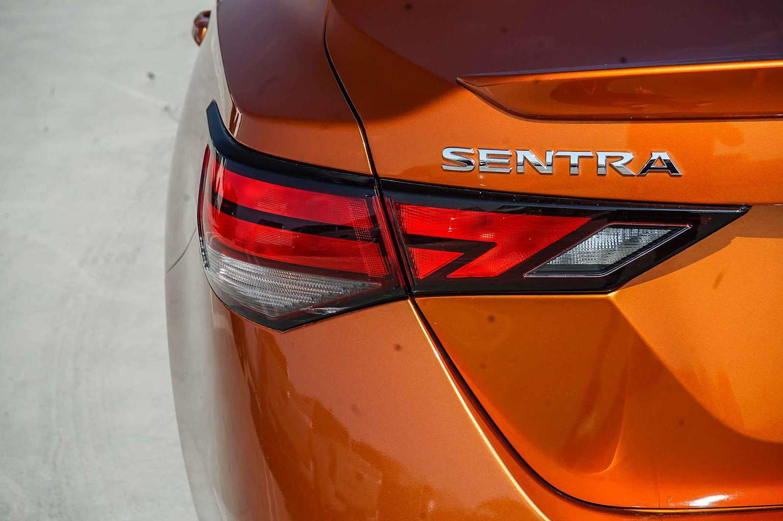 Used 2024 Nissan Sentra SR FWD image 7