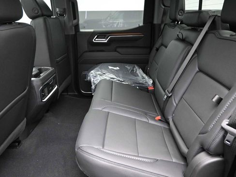 New 2026 GMC Sierra 1500 Denali w/ Denali Reserve Package image 18