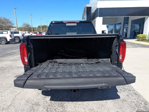 Used 2024 GMC Sierra 1500 SLT w/ SLT Premium Plus Package image 8