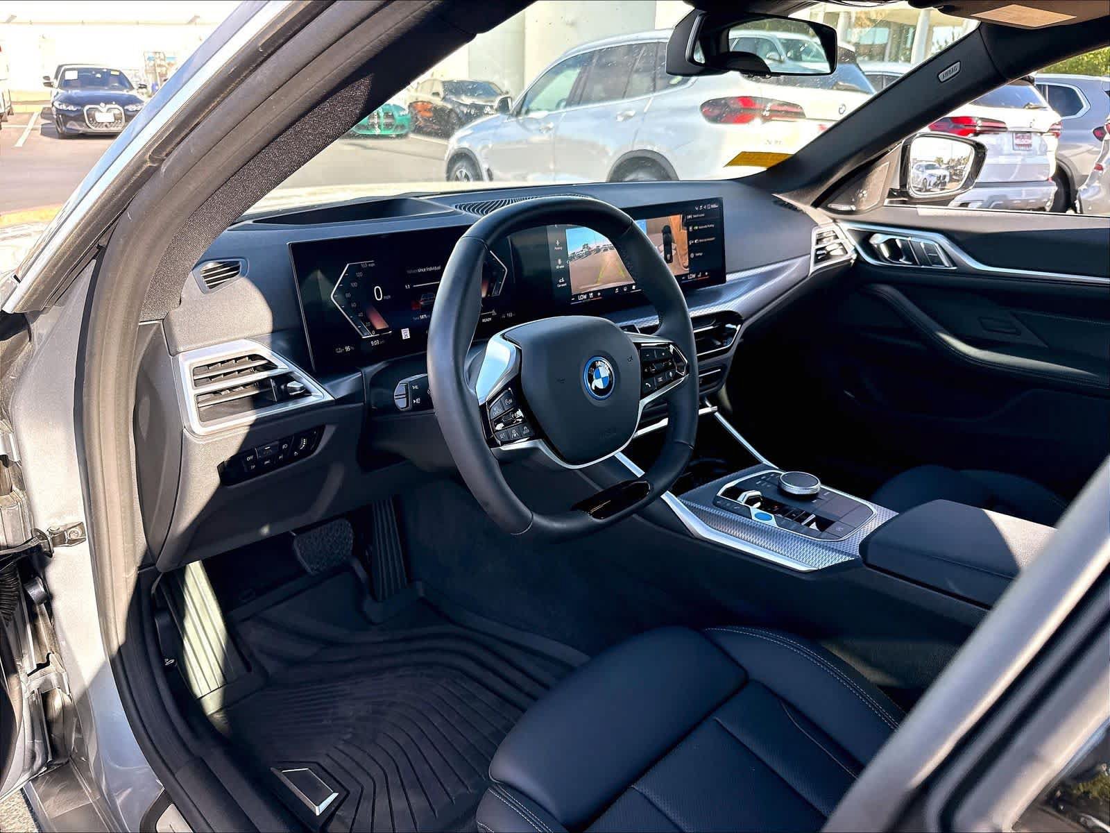 Used 2025 BMW i4 xDrive40i w/ Premium Package AWD/4WD image 17