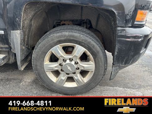 Used 2017 Chevrolet Silverado 2500 LTZ image 10