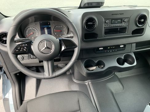 New 2025 Mercedes-Benz Sprinter 2500 image 30