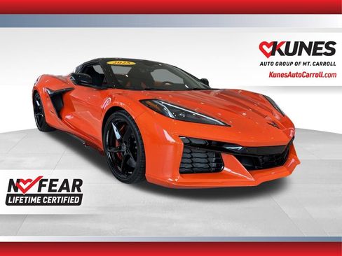 Used 2025 Chevrolet Corvette E-Ray AWD/4WD image 1