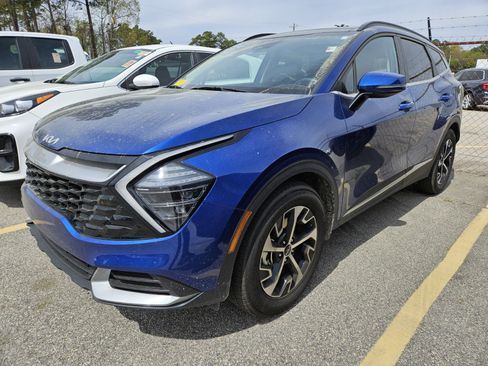 Used 2025 Kia Sportage EX w/ Premium Package image 9