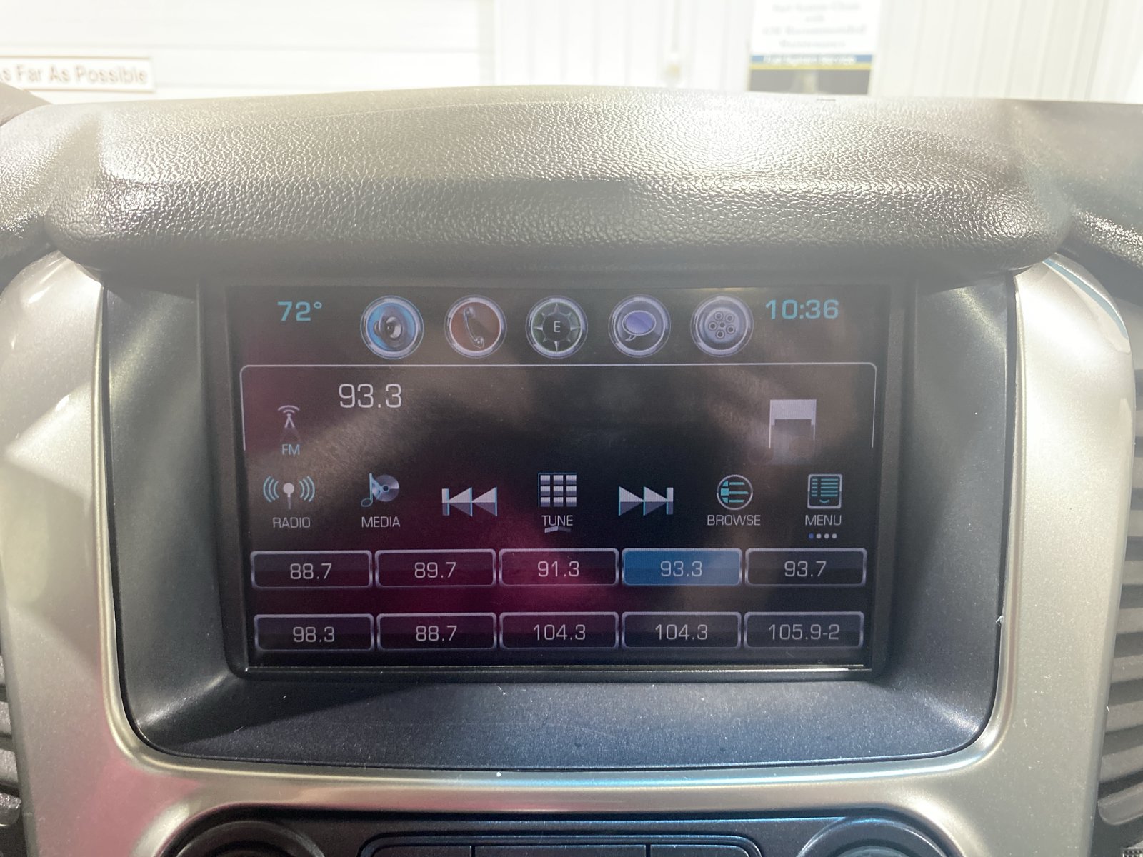 Used 2018 Chevrolet Suburban LT AWD/4WD image 23