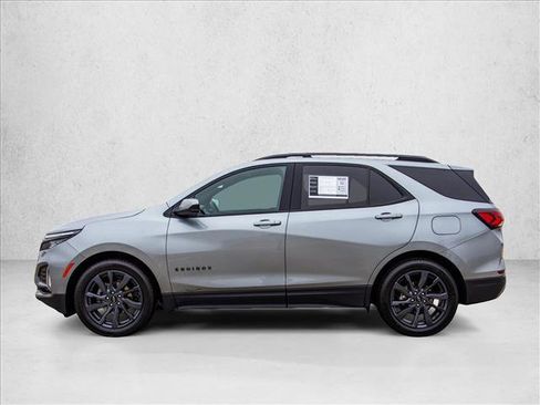 Used 2024 Chevrolet Equinox RS w/ LPO, Floor Liner Package FWD image 8
