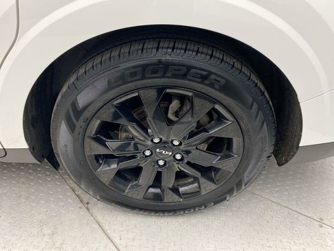 Used 2022 Kia Carnival SX Prestige FWD image 10
