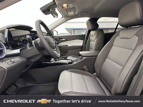 New 2026 Chevrolet Trax LT w/ Driver Confidence Package image 24