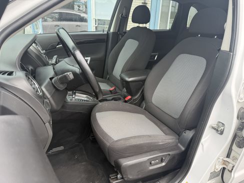 Used 2015 Chevrolet Captiva Sport LS image 13