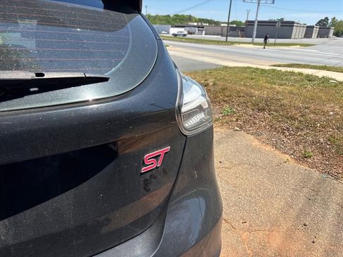 Used 2016 Ford Focus ST image 10