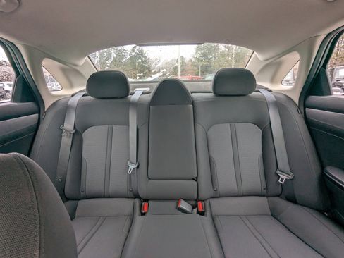 Used 2021 Kia K5 LXS image 11