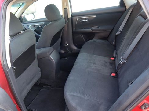 Used 2015 Nissan Altima 2.5 SV FWD image 46